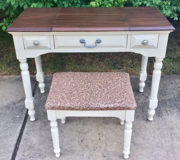 Antique Vanity And Stool Set For In Mooresville Nc Offerup