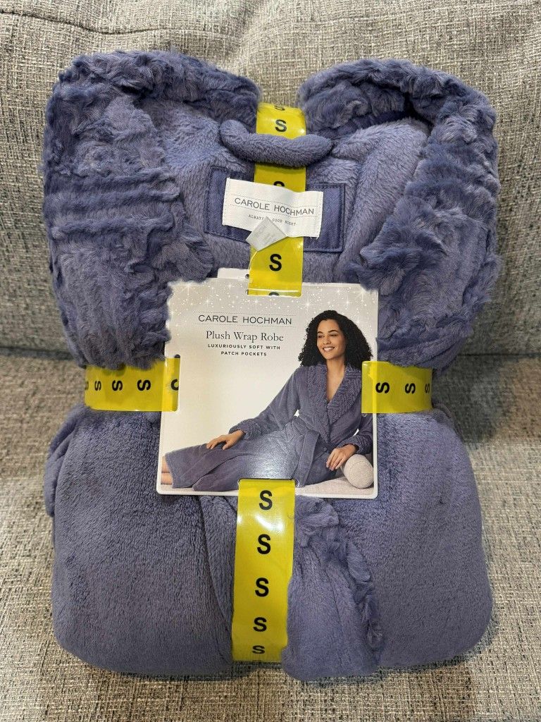 Brand New Carole Hochman Plush Robe Size Small