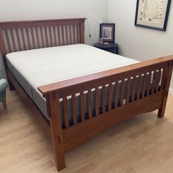 Solid Wood Bed Frame With Queen Mattress And Box Spring