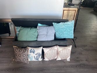 Assorted pillows