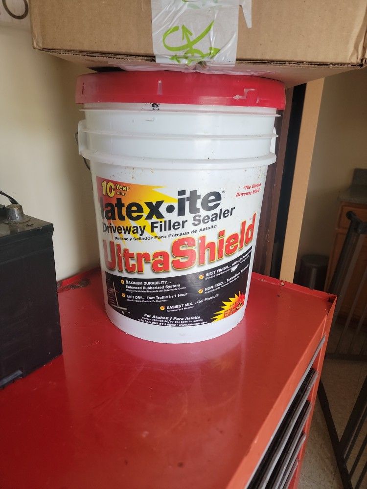 Driveway Filler Sealer