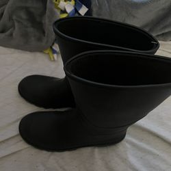 Size 10 Rain boots Never Worn