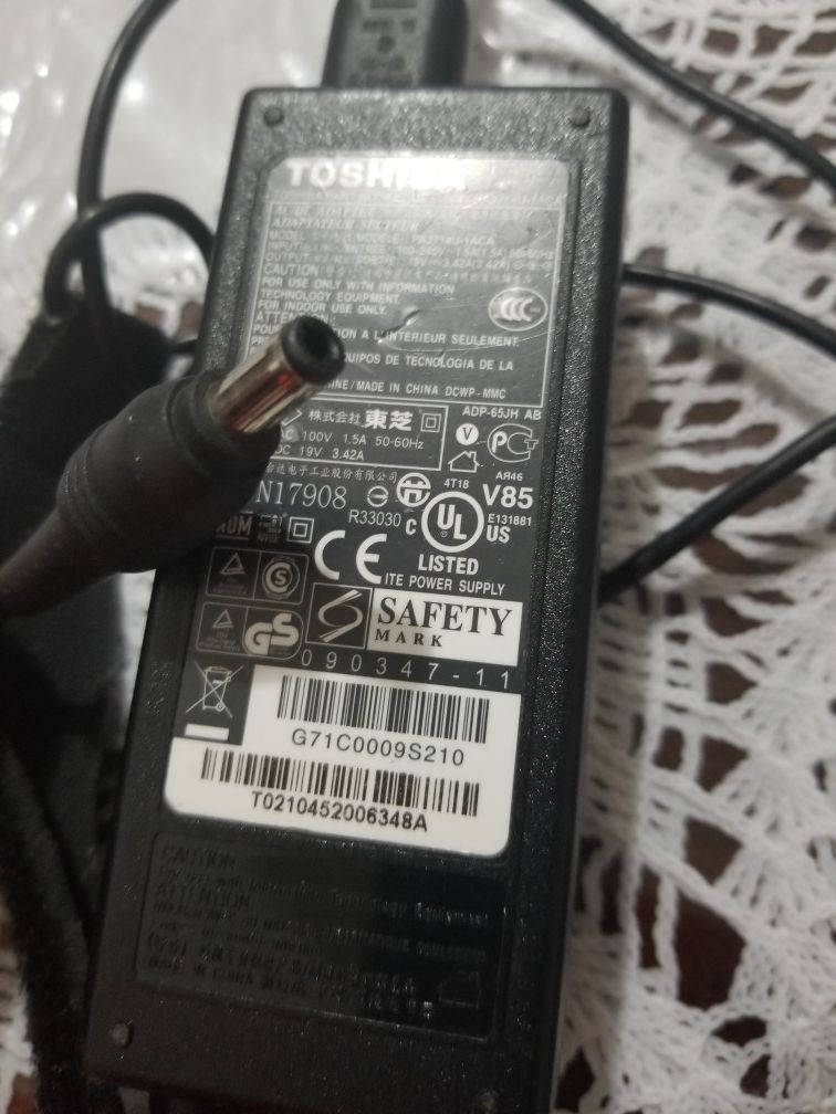 toshiba laptop charger