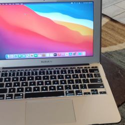 MacBook Air 11 inch Early 2015 Intel Core i5 1.6Ghz Processor, 4gb Ram, 128gb SSD, MacOS Big Sur. Comes with charger. 