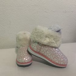 Pink kids boots warm lining faux fur size 8.   (B)