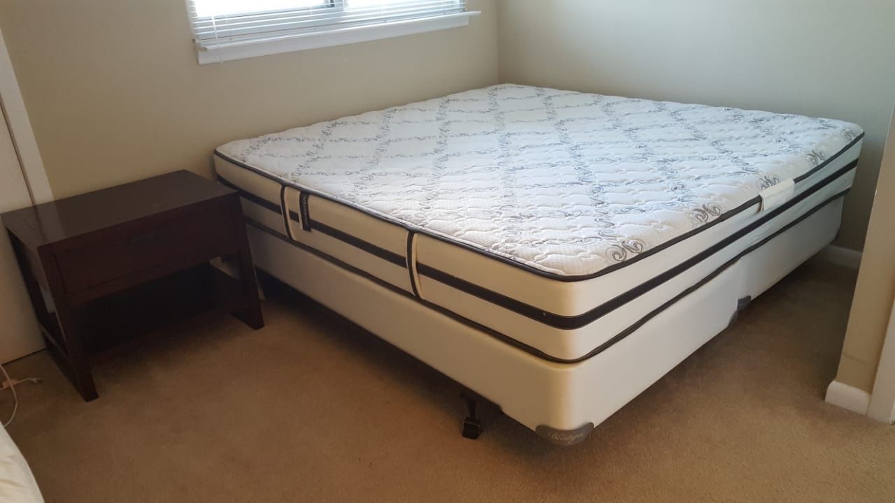 King size Bedroom set