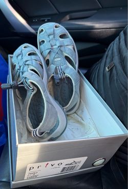 Clark’s women’s sandals