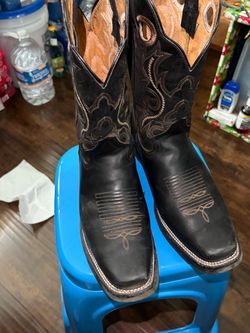 Botas