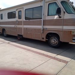 John Deer  Motorhome 