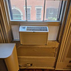 Window Mounted Air Conditioner Units (ac)