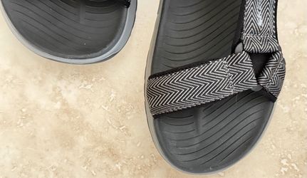 Street Retro Jogger Sandal-Finn
