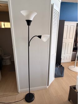 Floor lamp