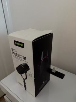 Shure MV7+ USB-C Podcast Dynamic Mic with Stand - Black