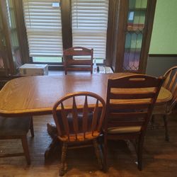 Dining Room Table With Chairs 