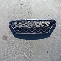2019-2020 Hyundai Santa Fe Front Grille OEM 