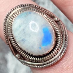 ✨Moonstone Dreams ✨ 925 Sterling Silver Oval Moonstone Ring 