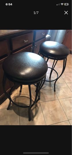 Set of 2 Swivel Bar Stools