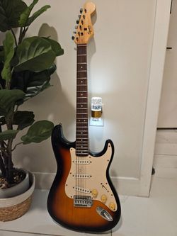 Squier by Fender Stratocaster Electric Guitar – Sunburst