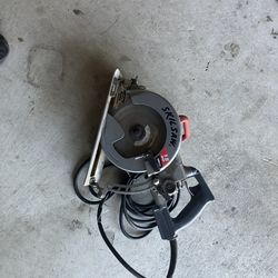 SKILSAW SHD 15 Amp 7-1/4-inch Professional Corded Worm Drive Saw 