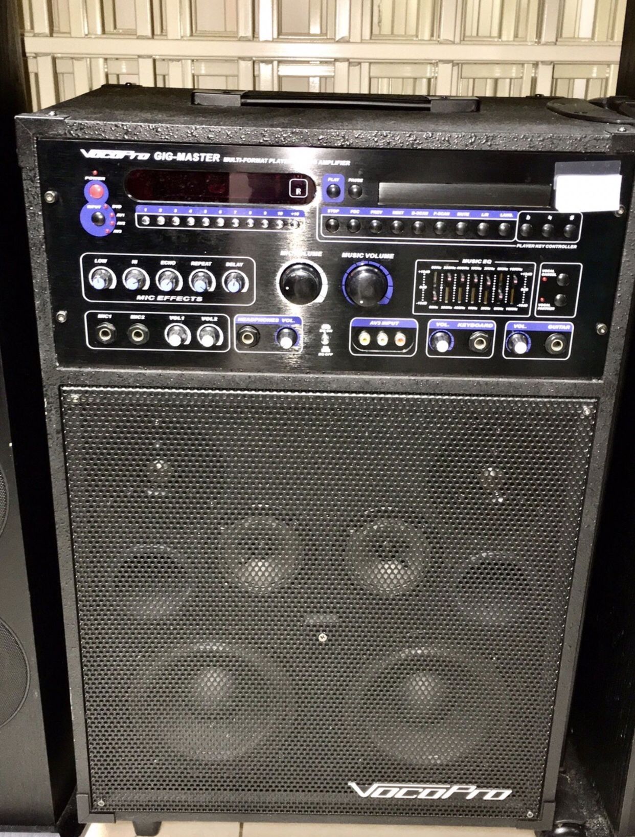 Vocopro Gig Master Karaoke System Multi Format DVD CDG MP3 Guitar pa