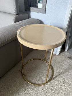 Corner Table