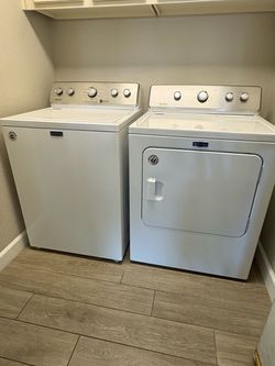 Maytag Washer & Dryer Set – White – Fully Functional