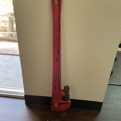 WESTWARD Pipe Wrench: Cast Iron, 5 in Jaw Capacity, Serrated, 36 in Overall Lg, I-Beam  