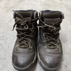 Columbia Hiking Boots 7.5