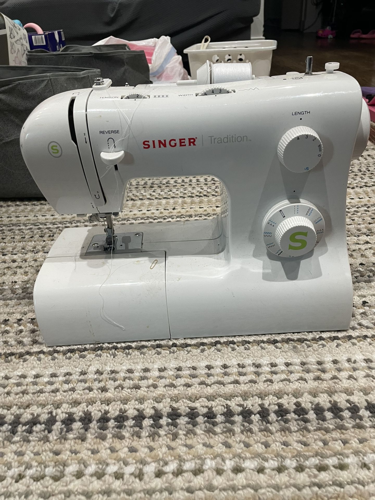 Singer Tradition Sewing Machine