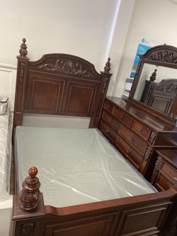 Queen bed dresser mirror and night stand