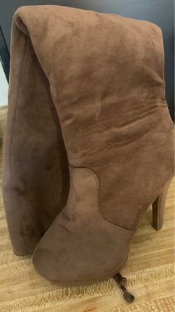 Above knee used 1 time size 5/1/2