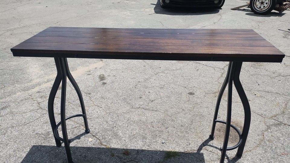Bar Table