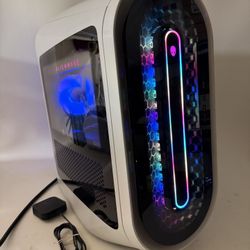 Alienware Aurora R15 - i9-13900KF - RTX 5070 - 32GB DDR5 - 1TB SSD & 1TB HDD