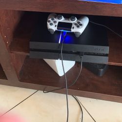 PS4 Console