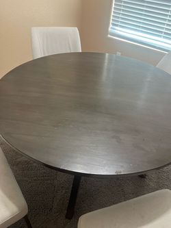 Dinning room Table