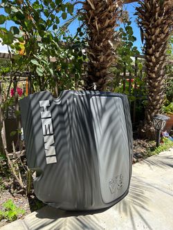 5.7 Hemi engine cover