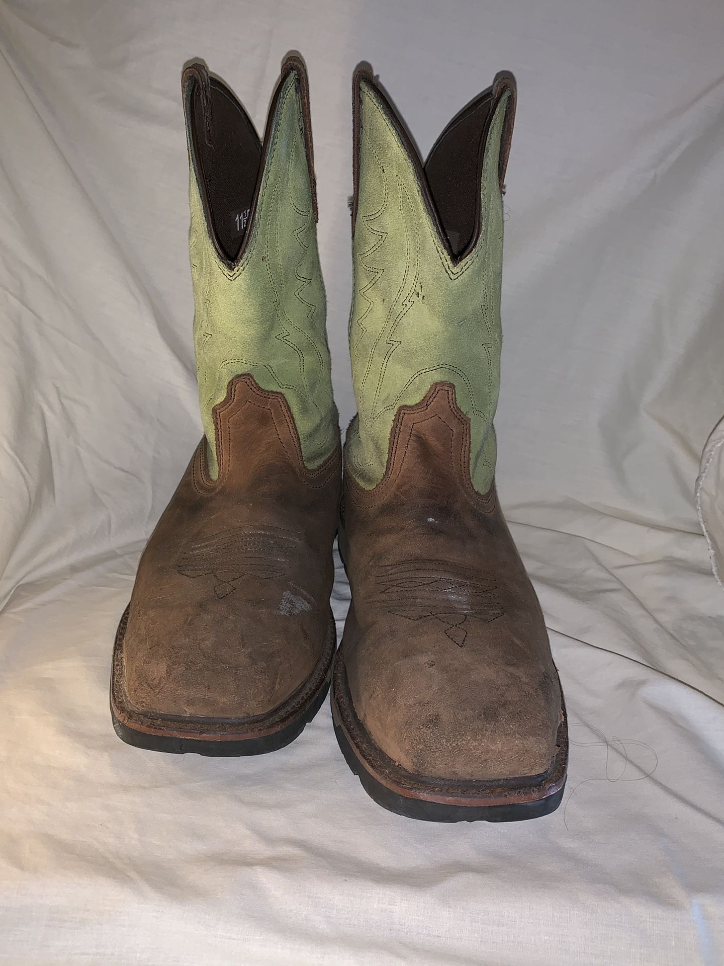 Work boots, steel toe leather Ariat size 11-1/2 EEE