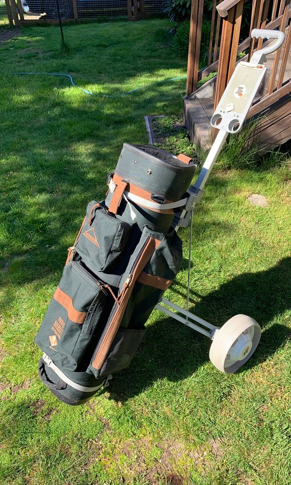 Golf bag and pull cart for Sale in Seattle, WA OfferUp