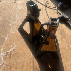 Set Of 2 Ton Jack Stands 