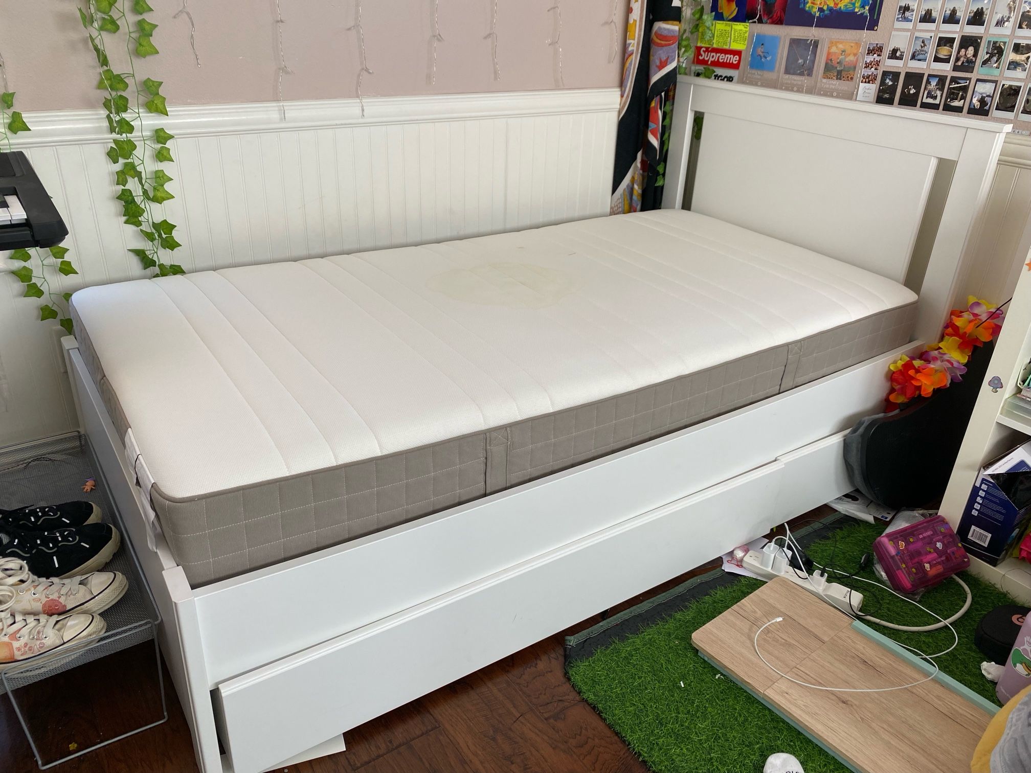 IKEA Songesand TWIN White Bed Frame And Mattress W/ 2 Storage Boxes