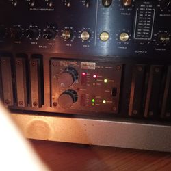 AUDIOPRO-rack mountable#1200 watt power amplifier