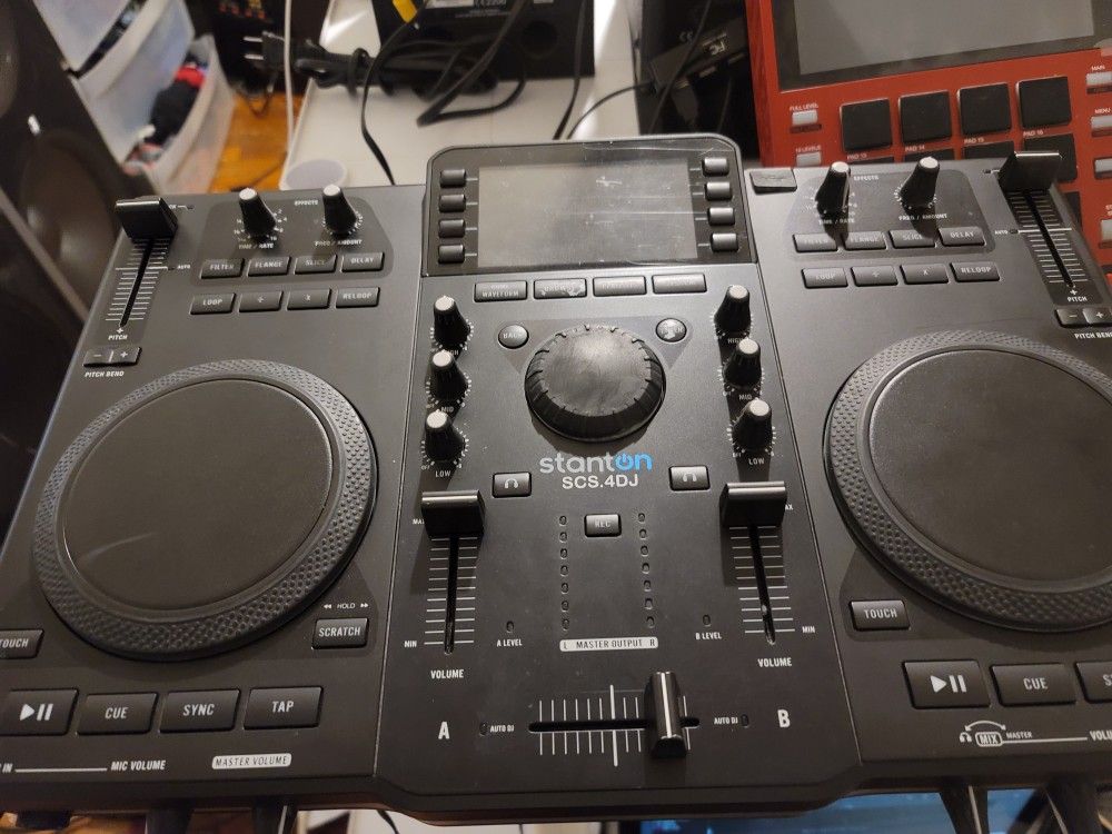 Stand alone d j controller