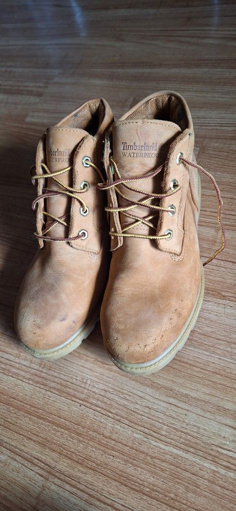 Waterproof Timberland Boots Size 9 Men's