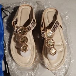 Womens Flat Sandals Flip Flop Rhinestone Decor sz 36 (wms 6) 