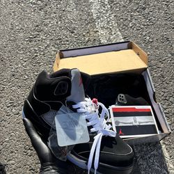 Jordan 5 Metallic Black⚫️