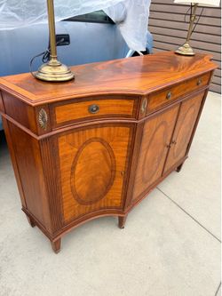 Ethan Allen Easton Sideboard