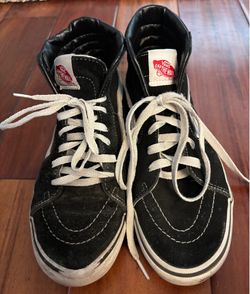 Off the wall Vans Men’s shoes. Size 5.5