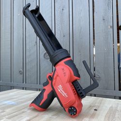 Milwaukee M12 12V Lithium-lon Cordless 10 oz. Adhesive and Caulk Gun (Tool-Only)