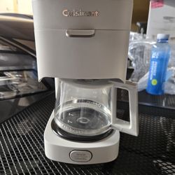 CUISINART COFFEE MAKER 