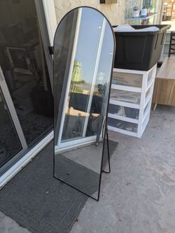 Mirror and stand.